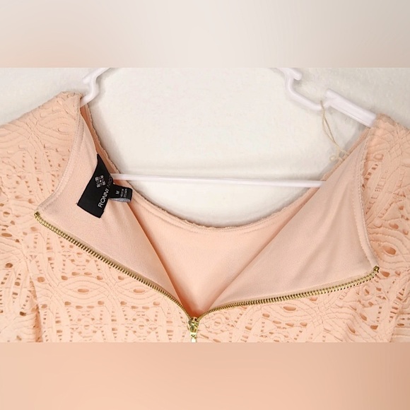 Ronni Nicole Dress Crochet Knit Peach Lined 3/4 Bell Sleeve Women’s Medium - Picture 4 of 6